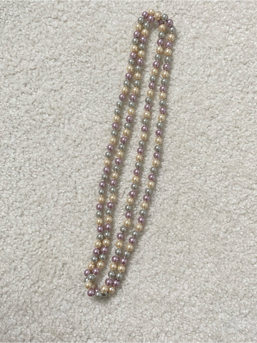 NWOT Multicolor Faux Pearl Long Strand Necklace Pastel Pink Gold light Grey - Picture 3 of 4